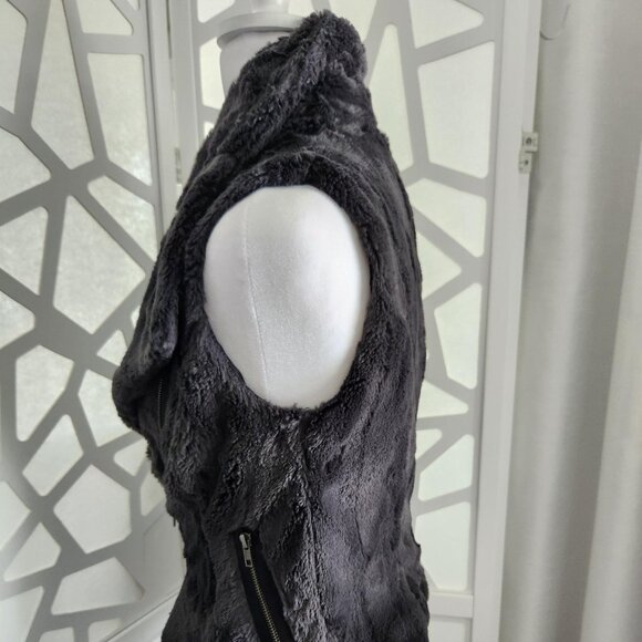Faux Fur Vest - Dark Grey Beautiful Large Collar - Picture 8 of 10